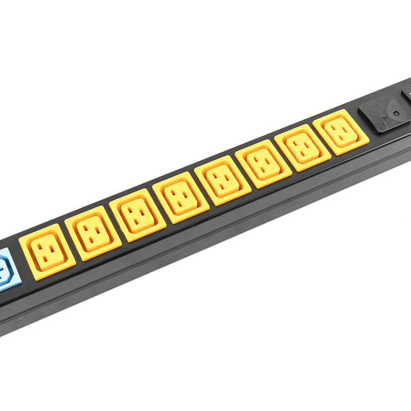 24-Saluran C13x16 C19x8 Digital Menegak Arus Voltan Meter Pemutus SPD Rak Bersuis Pdu